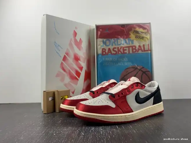 Rep Room Air Low Jordan OG Trophy Away FN0432-100 1 x 0615